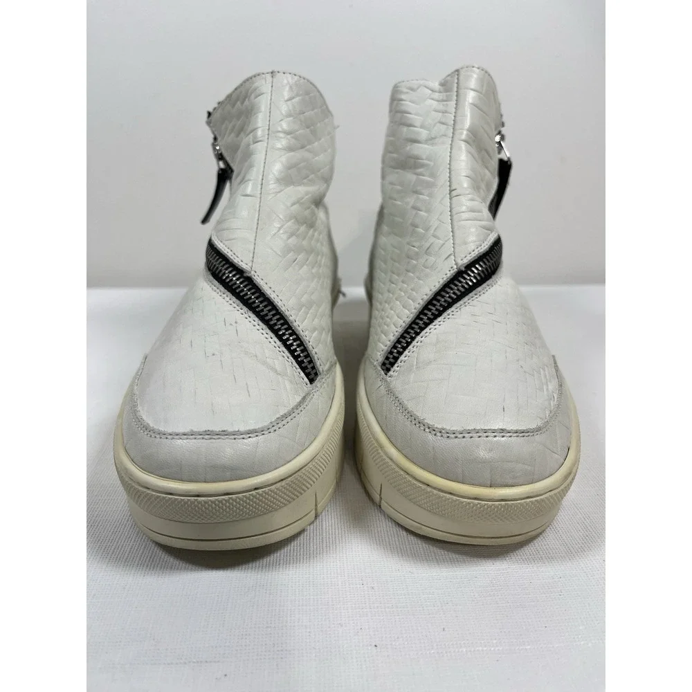 Nude Womens Hilda White Boots Sneakers Sz 38/7 Soft Leather‎ Zipper Bootie RARE